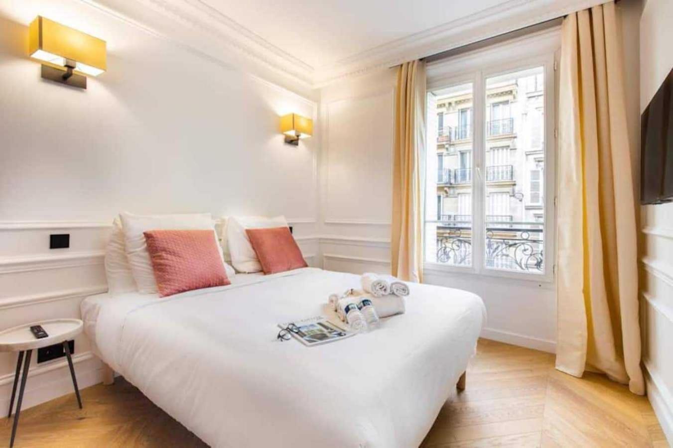 Newly Rebuilt By Architect - Center Of Paris Appartement Buitenkant foto